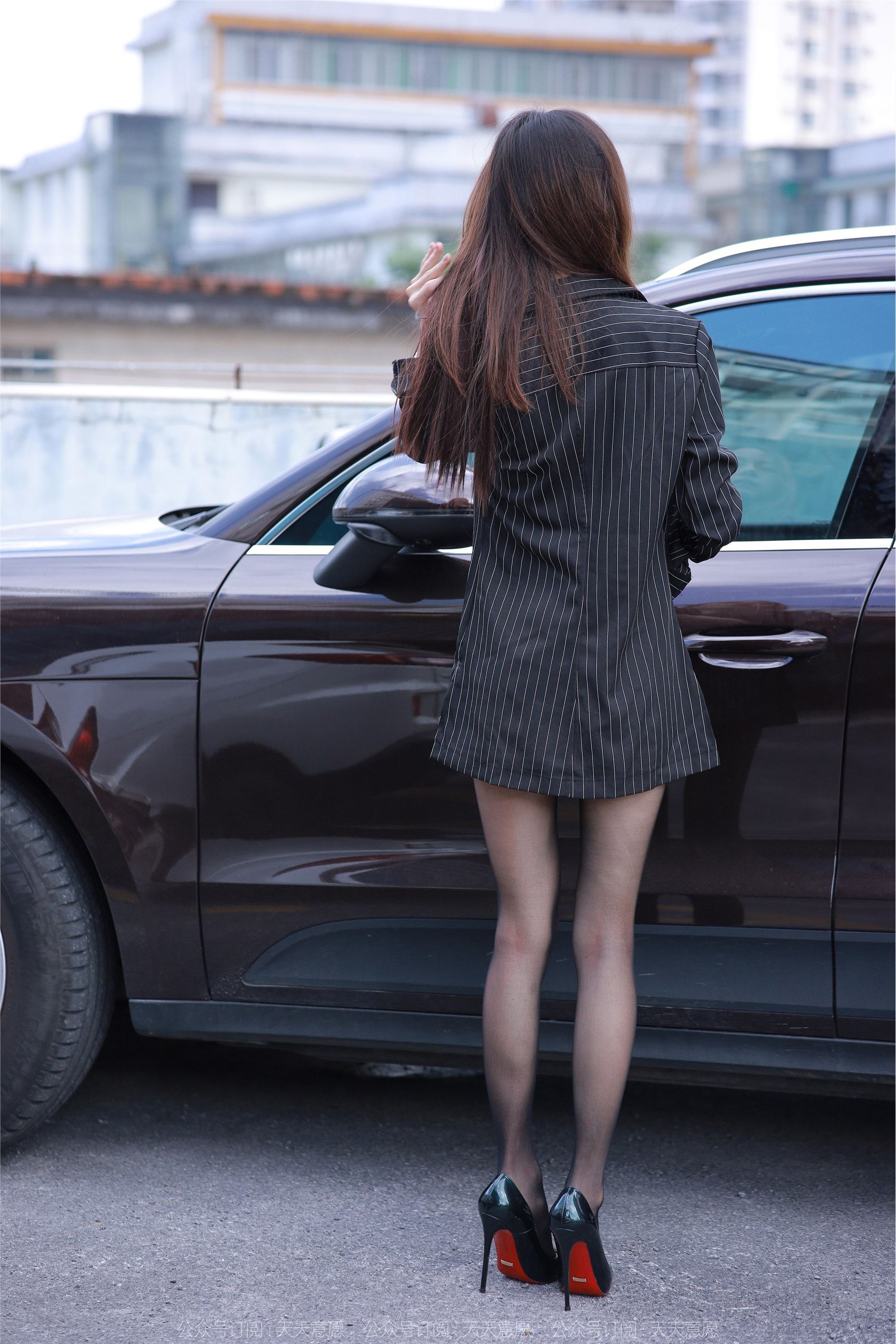 IESS异思趣向  2022.11.18 丝享家 1272 小六《爱的跟随》